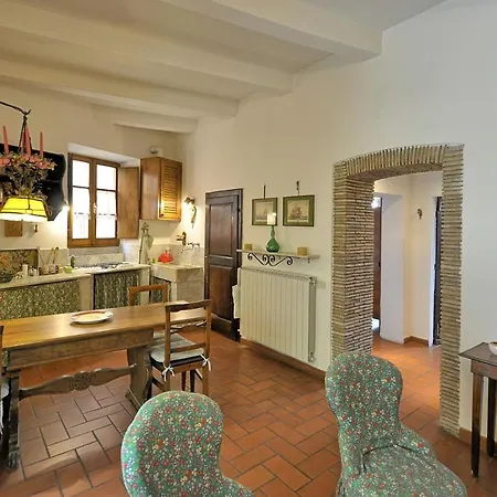 Sleeps 4 *